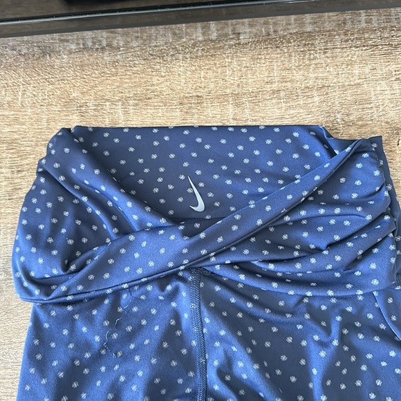 Nike Dri-Fit Leggings - Picture 3 of 3